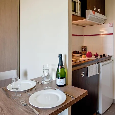 Appart'city Classic Sur Yon Centre 3*