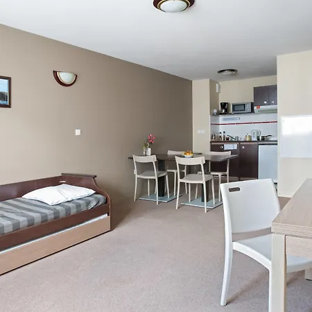 Hotel apartamentowy Appart'city Classic Sur Yon Centre 3*