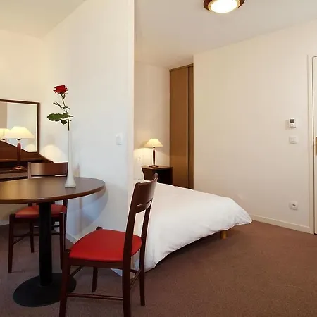 Aparthotel Appart'city Classic Sur Yon Centre 3*