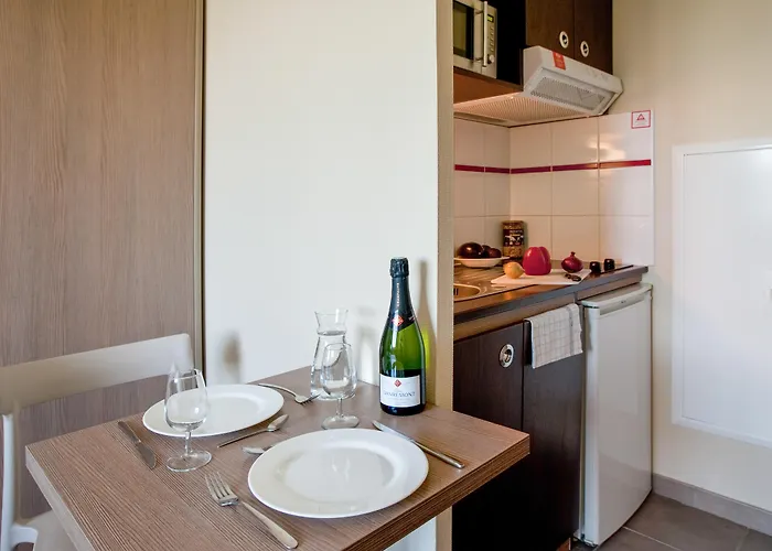 Appart'city Classic Sur Yon Centre 3*