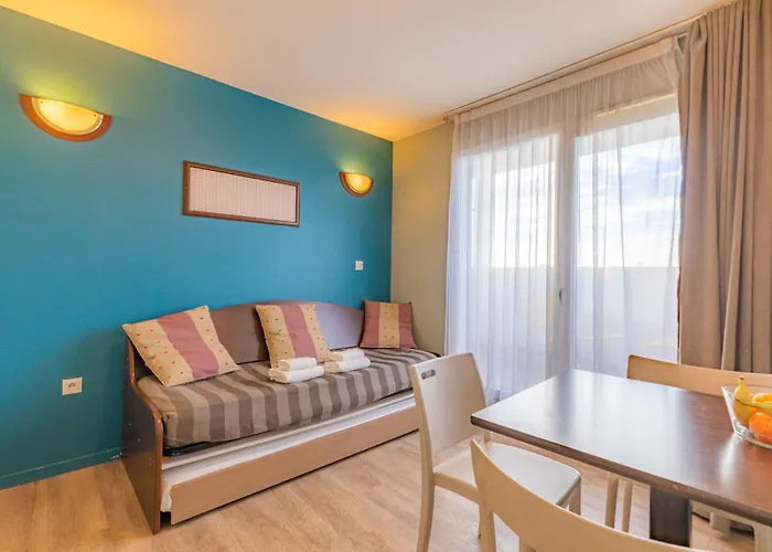 Appart'city Classic Sur Yon Centre 아파트호텔 3*