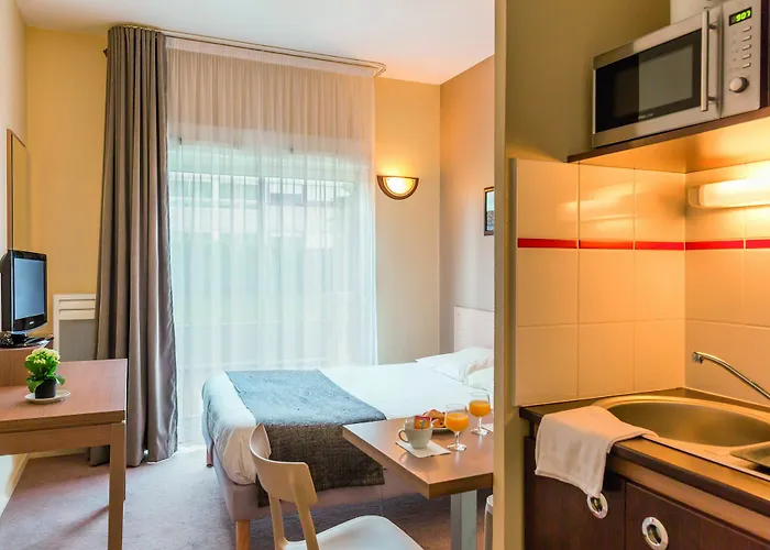 Appart'city Classic Sur Yon Centre 3*